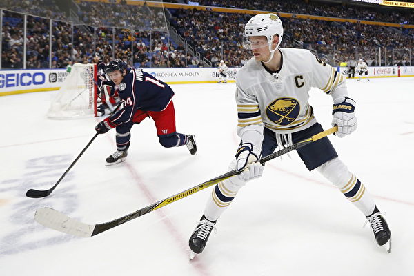 天王盖地虎！汉堡后卫复刻2017年吉鲁的神级蝎子摆尾